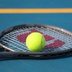 Tennis racket