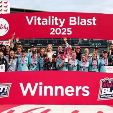 Surrey Women lift the Vitality Blast Trophy 